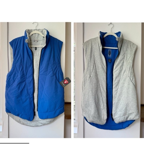 NWT Free People Movement Slalom Reversible Fleece Vest Stellar Cobalt Blue XS - Picture 15 of 17